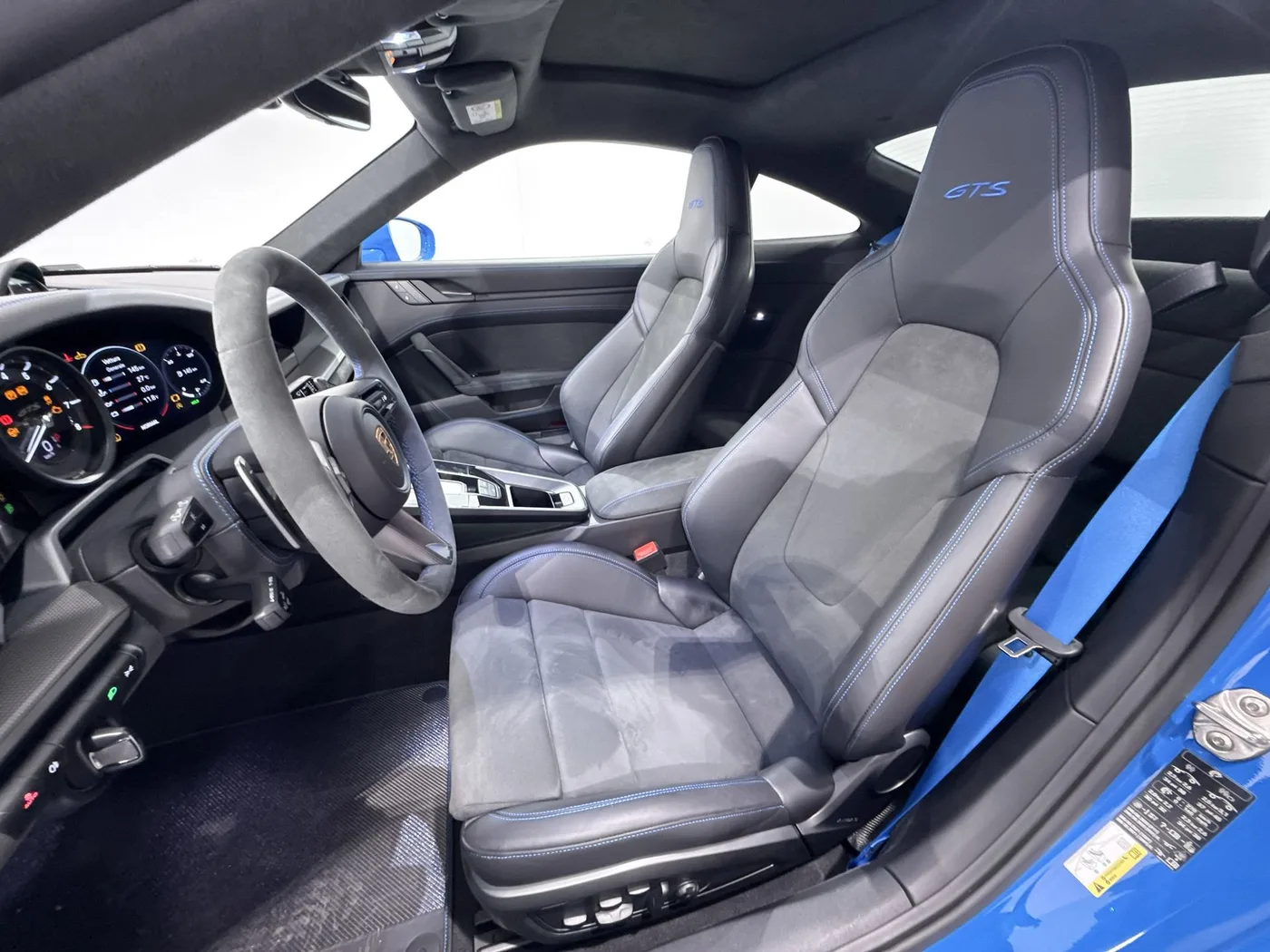 2024 Porsche 911 Carrera GTS angeboten von einem Supersportwagenhändler in Zibido San Giacomo, Italien, Foto 11 von 25