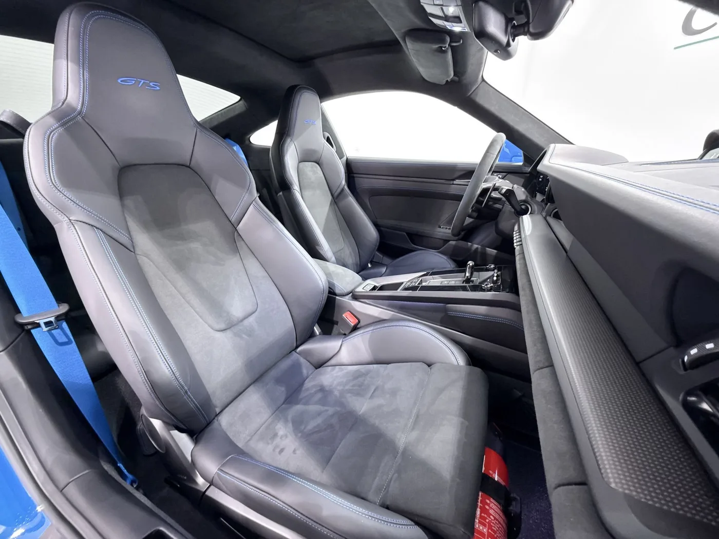 2024 Porsche 911 Carrera GTS angeboten von einem Supersportwagenhändler in Zibido San Giacomo, Italien, Foto 15 von 25