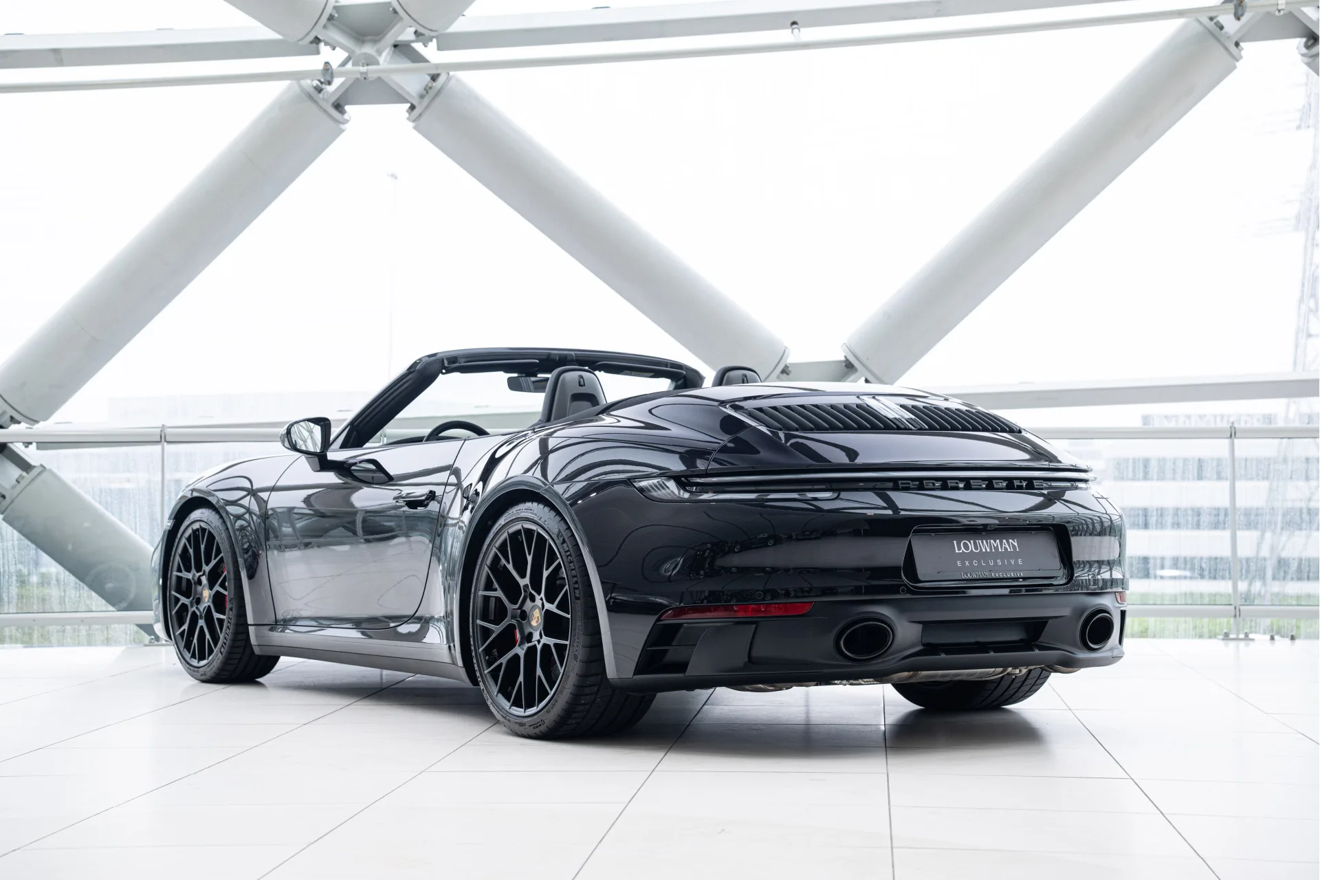2024 Porsche 911 Carrera 4 GTS Cabriolet, 8/30