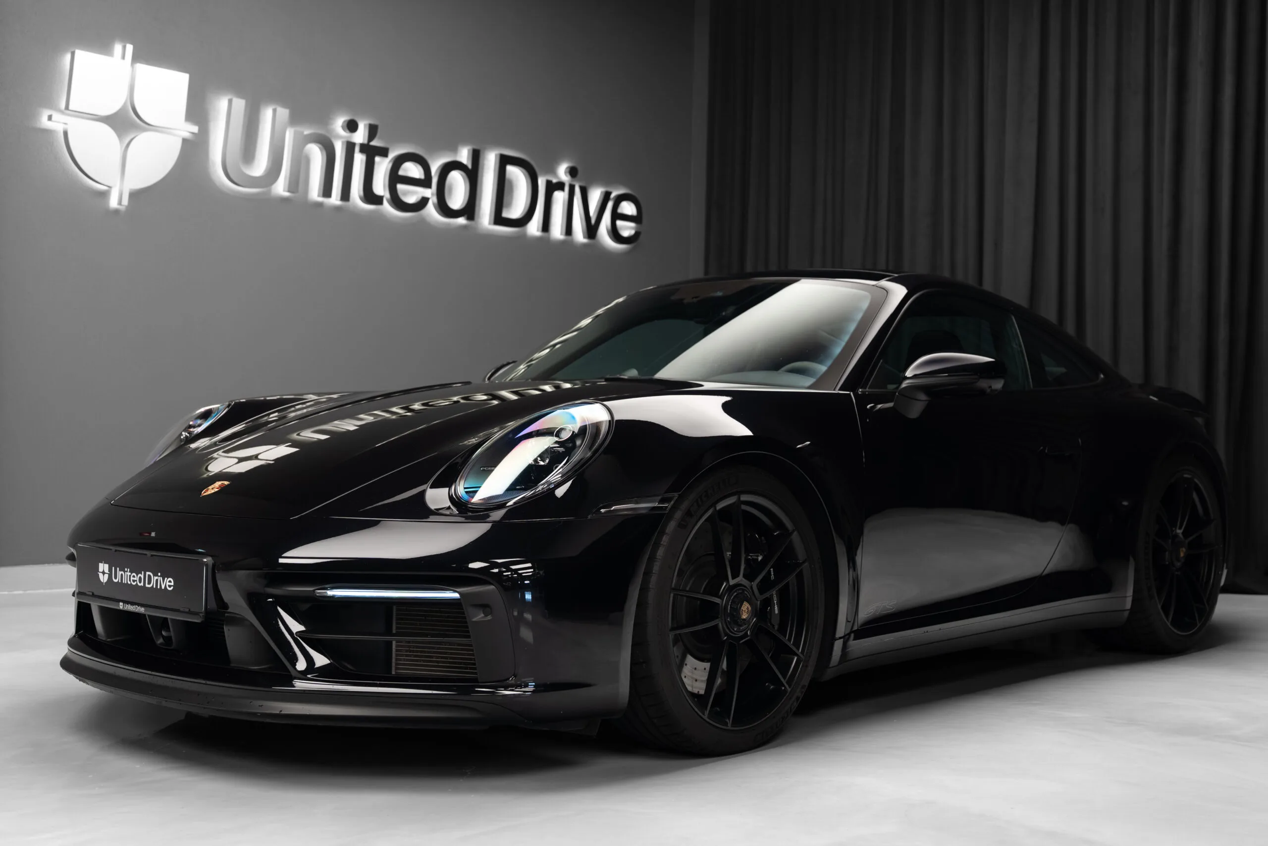 2024 Porsche 911 Carrera 4 GTS angeboten von einem Fachhändler in Voluntari, Rumänien, Hauptfoto