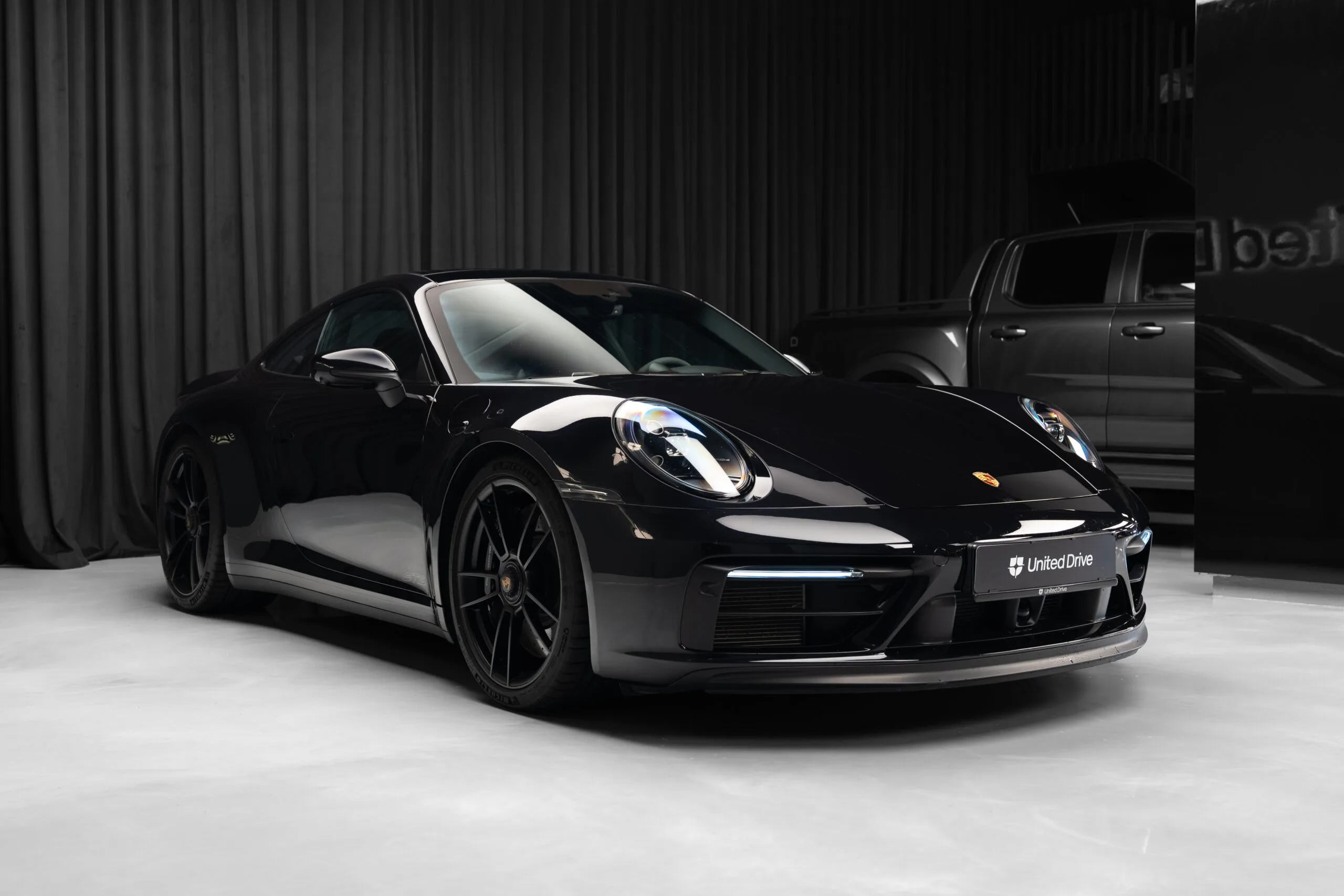 2024 Porsche 911 Carrera 4 GTS, 3/30