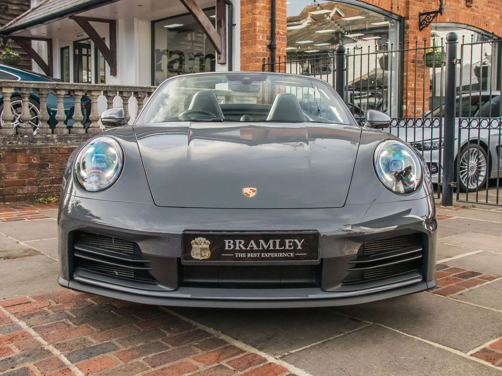 2024 Porsche 911 Carrera Cabriolet, 5/22