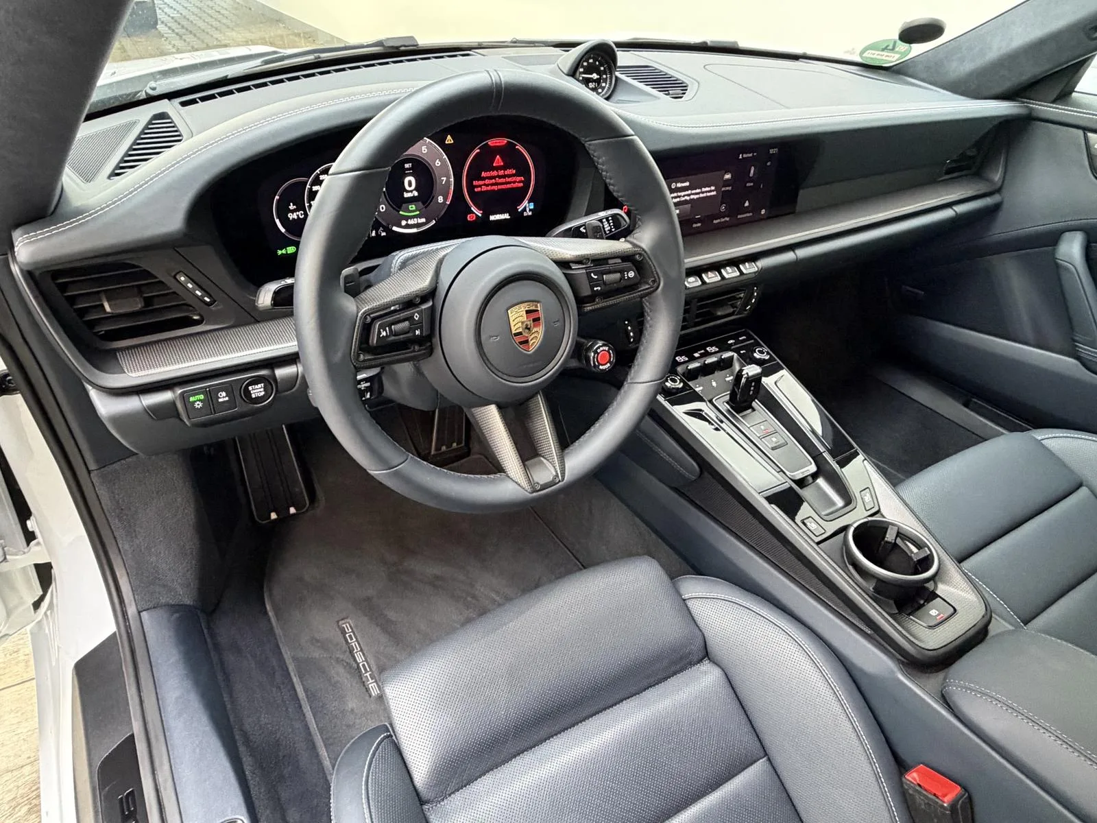 2024 Porsche 911 Carrera GTS, 8/24