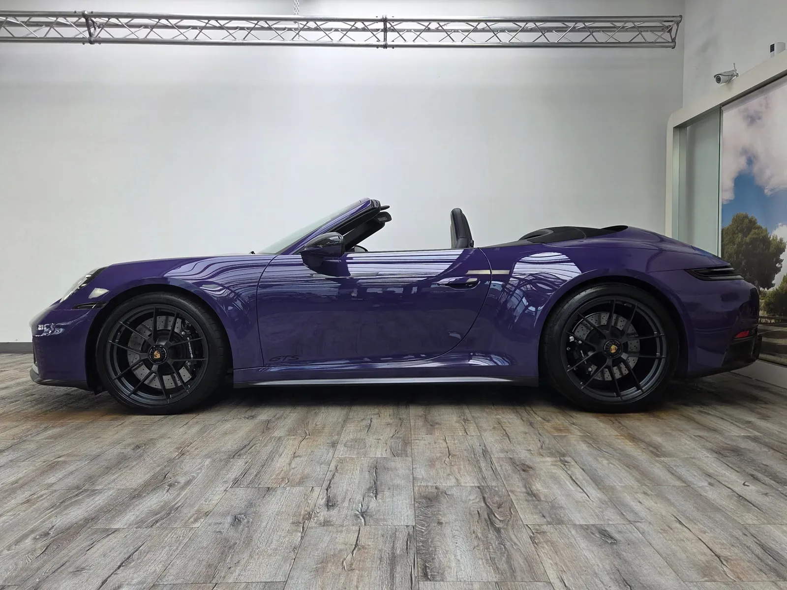 2024 Porsche 911 Carrera GTS Cabriolet, 3/30