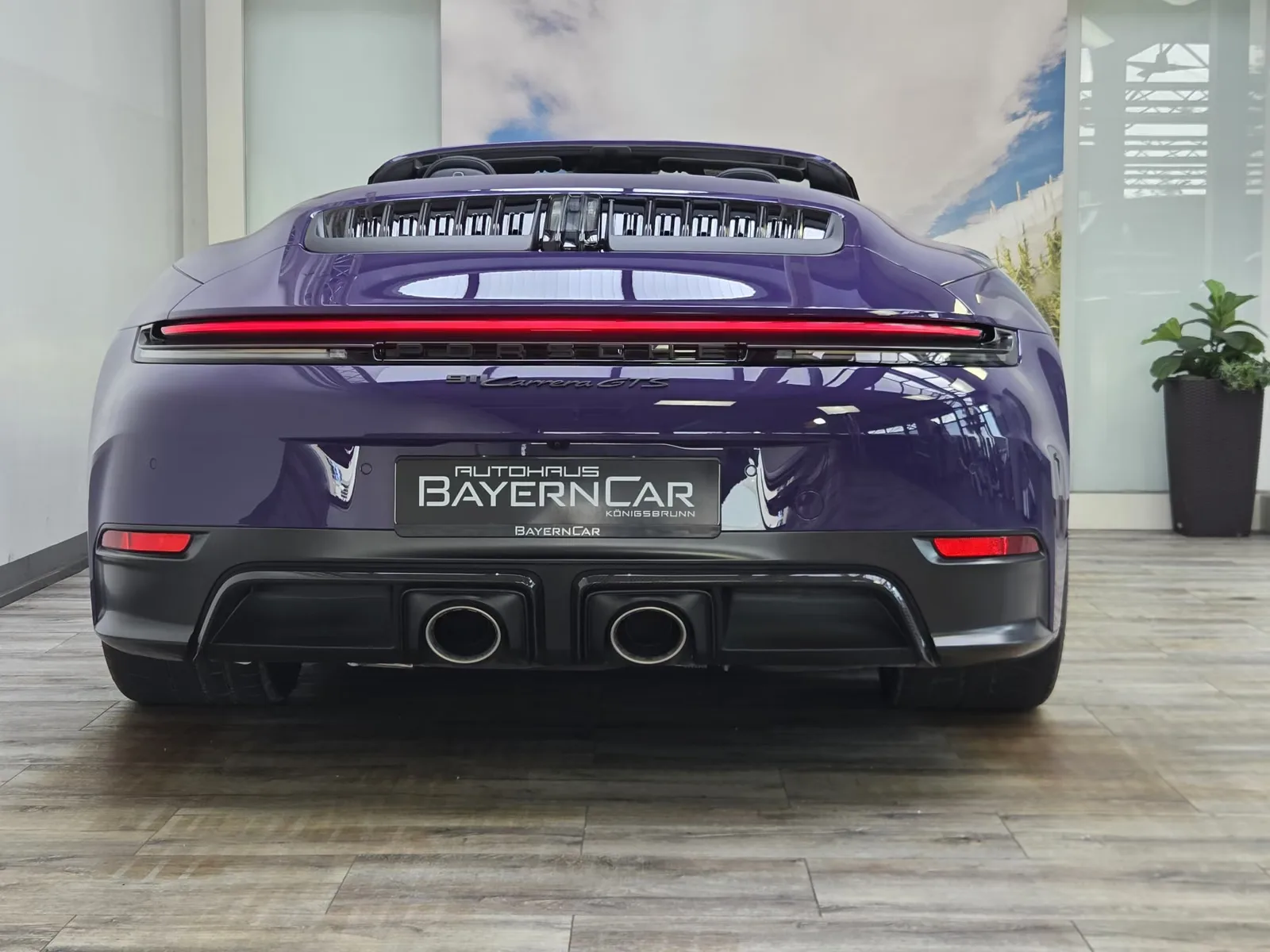 2024 Porsche 911 Carrera GTS Cabriolet, 5/30