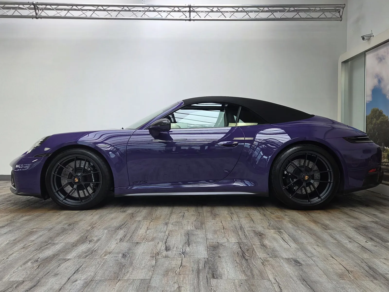 2024 Porsche 911 Carrera GTS Cabriolet, 9/30
