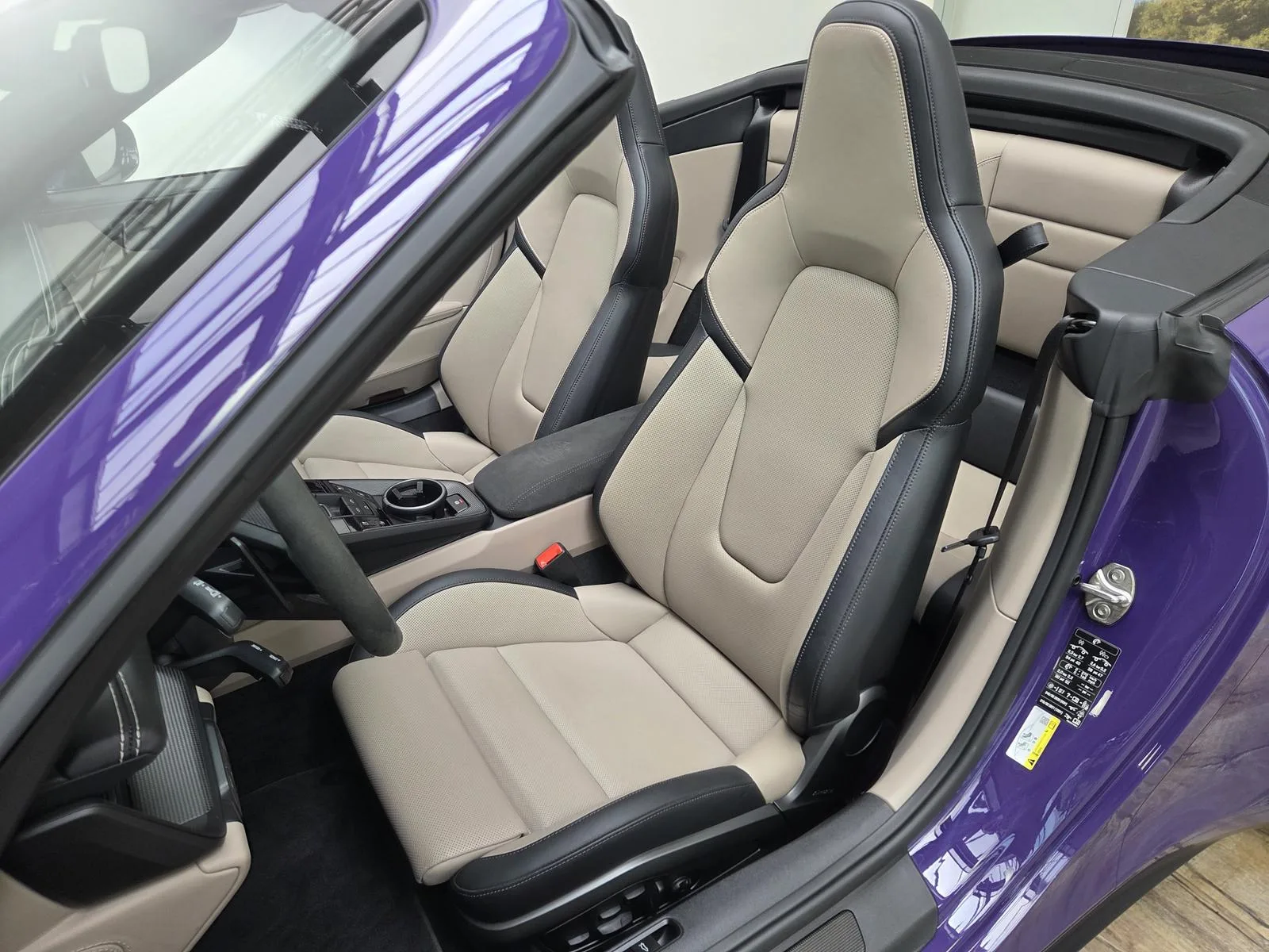 2024 Porsche 911 Carrera GTS Cabriolet, 20/30