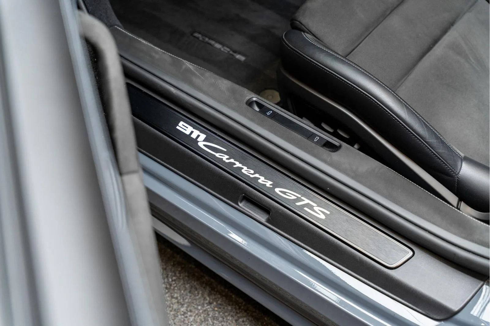 2024 Porsche 911 Carrera GTS Cabriolet T-Hybrid, 30/30