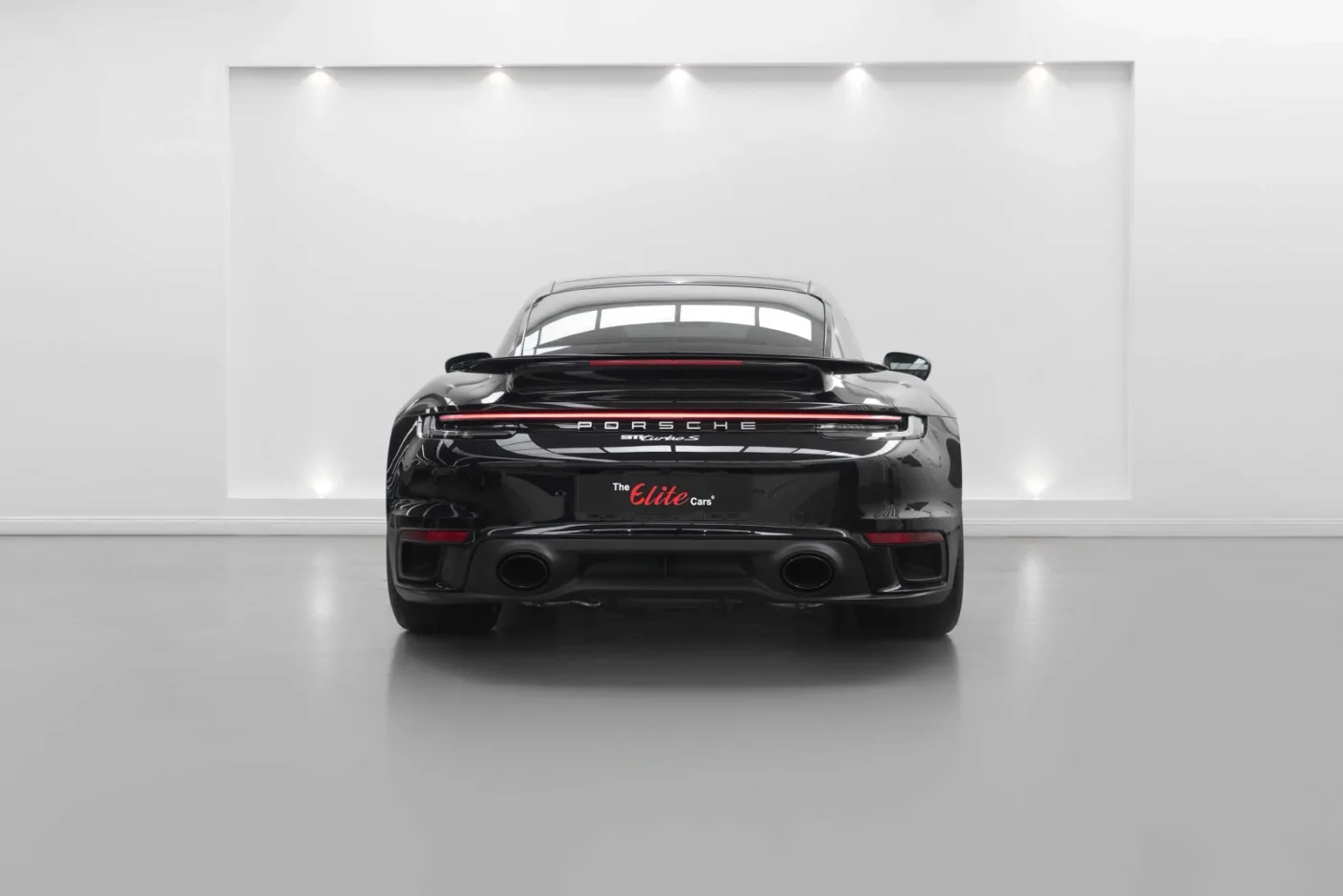 2024 Porsche 911 Turbo S angeboten von einem Fachhändler in Dubai, Vereinigte Arabische Emirate, Foto 4 von 10