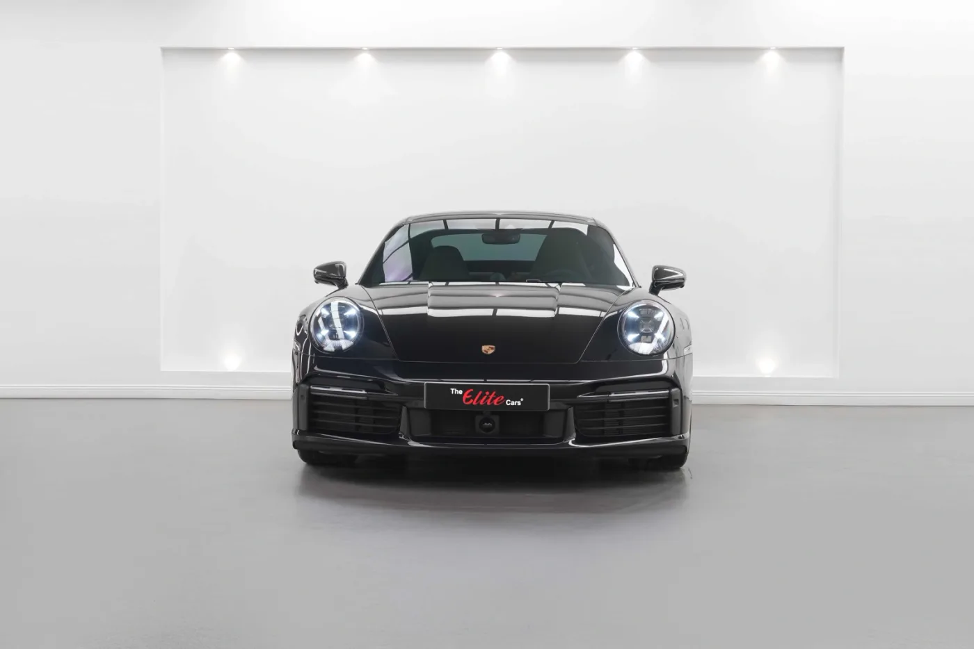 2024 Porsche 911 Turbo S angeboten von einem Fachhändler in Dubai, Vereinigte Arabische Emirate, Foto 6 von 10