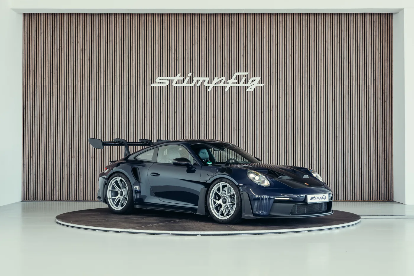 2024 Porsche 911 GT3 RS proposée par un spécialiste de la voiture de collection à Stuttgart, Allemagne, photo 7 sur 25