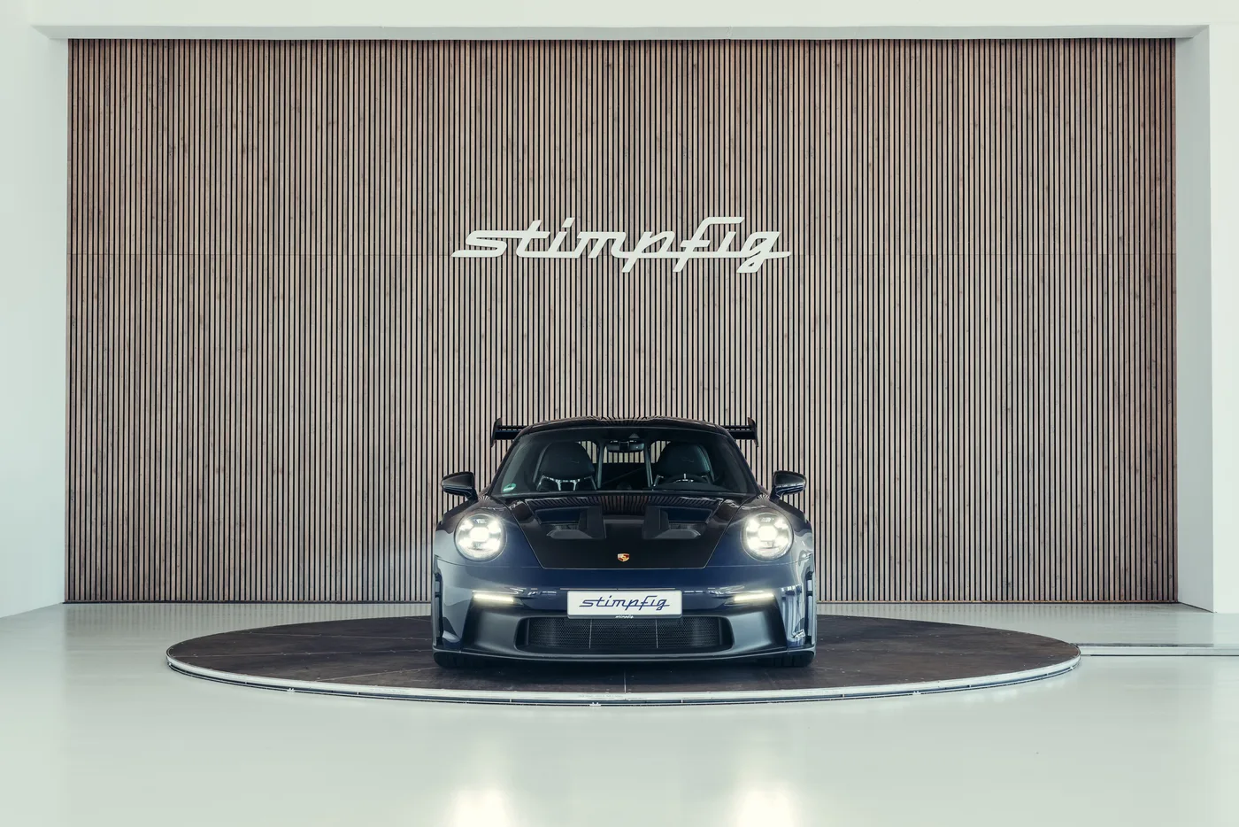2024 Porsche 911 GT3 RS proposée par un spécialiste de la voiture de collection à Stuttgart, Allemagne, photo 8 sur 25
