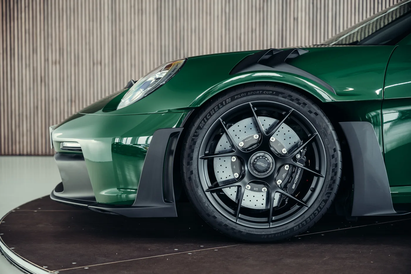 2024 Porsche 911 GT3 RS proposée par un spécialiste de la voiture de collection à Stuttgart, Allemagne, photo 16 sur 25