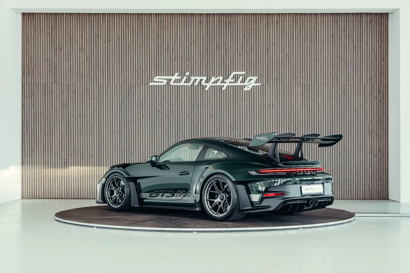 2024 Porsche 911 GT3 RS proposée par un spécialiste de la voiture de collection à Stuttgart, Allemagne, photo 3 sur 25