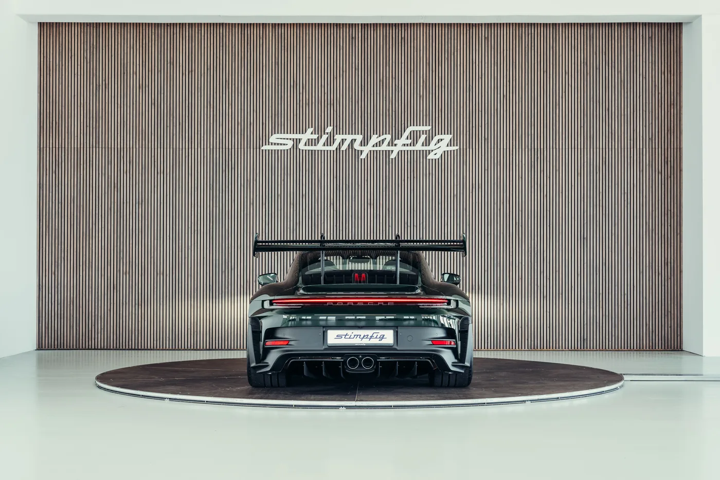 2024 Porsche 911 GT3 RS proposée par un spécialiste de la voiture de collection à Stuttgart, Allemagne, photo 4 sur 25