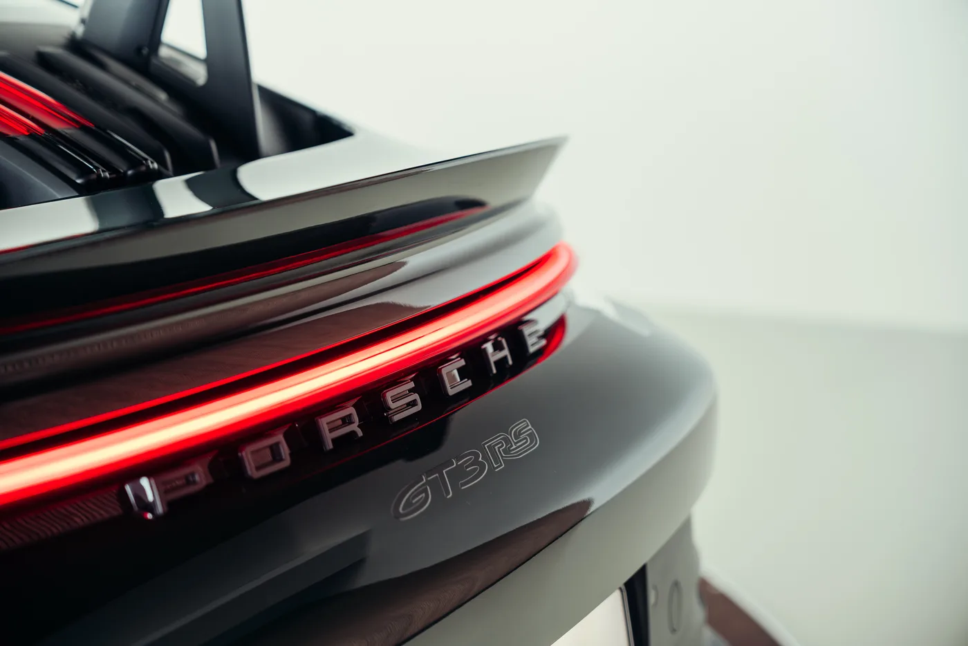 2024 Porsche 911 GT3 RS proposée par un spécialiste de la voiture de collection à Stuttgart, Allemagne, photo 15 sur 25