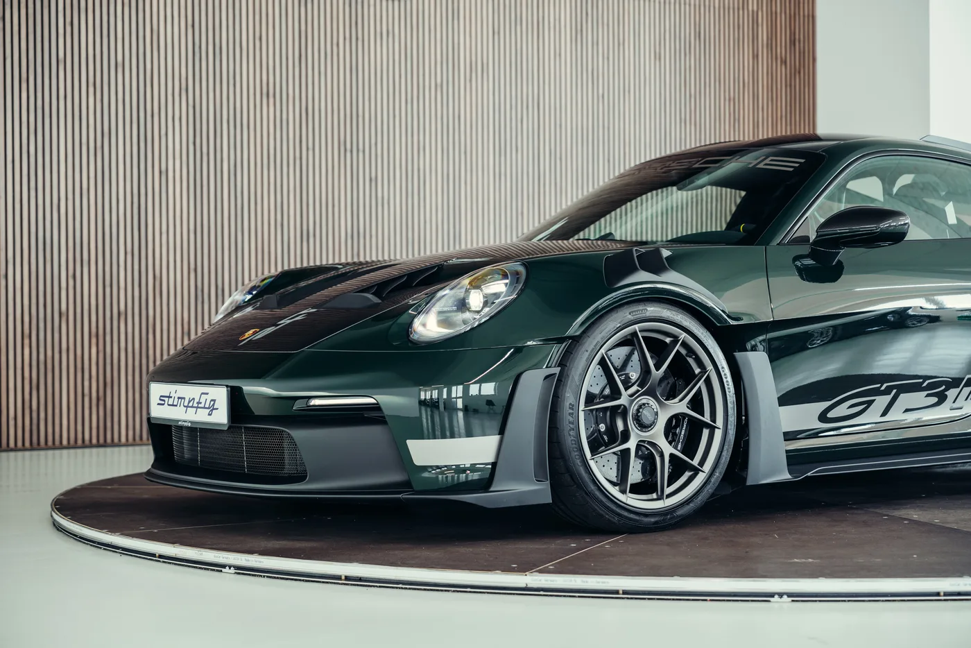 2024 Porsche 911 GT3 RS proposée par un spécialiste de la voiture de collection à Stuttgart, Allemagne, photo 16 sur 25