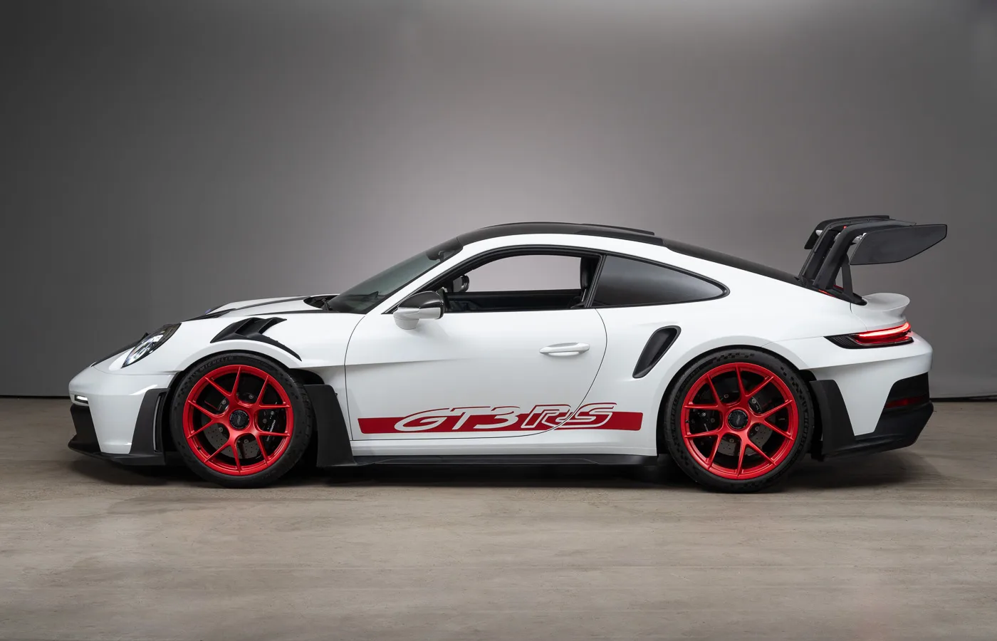 2024 Porsche 911 GT3 RS Weissach (992), 5/30