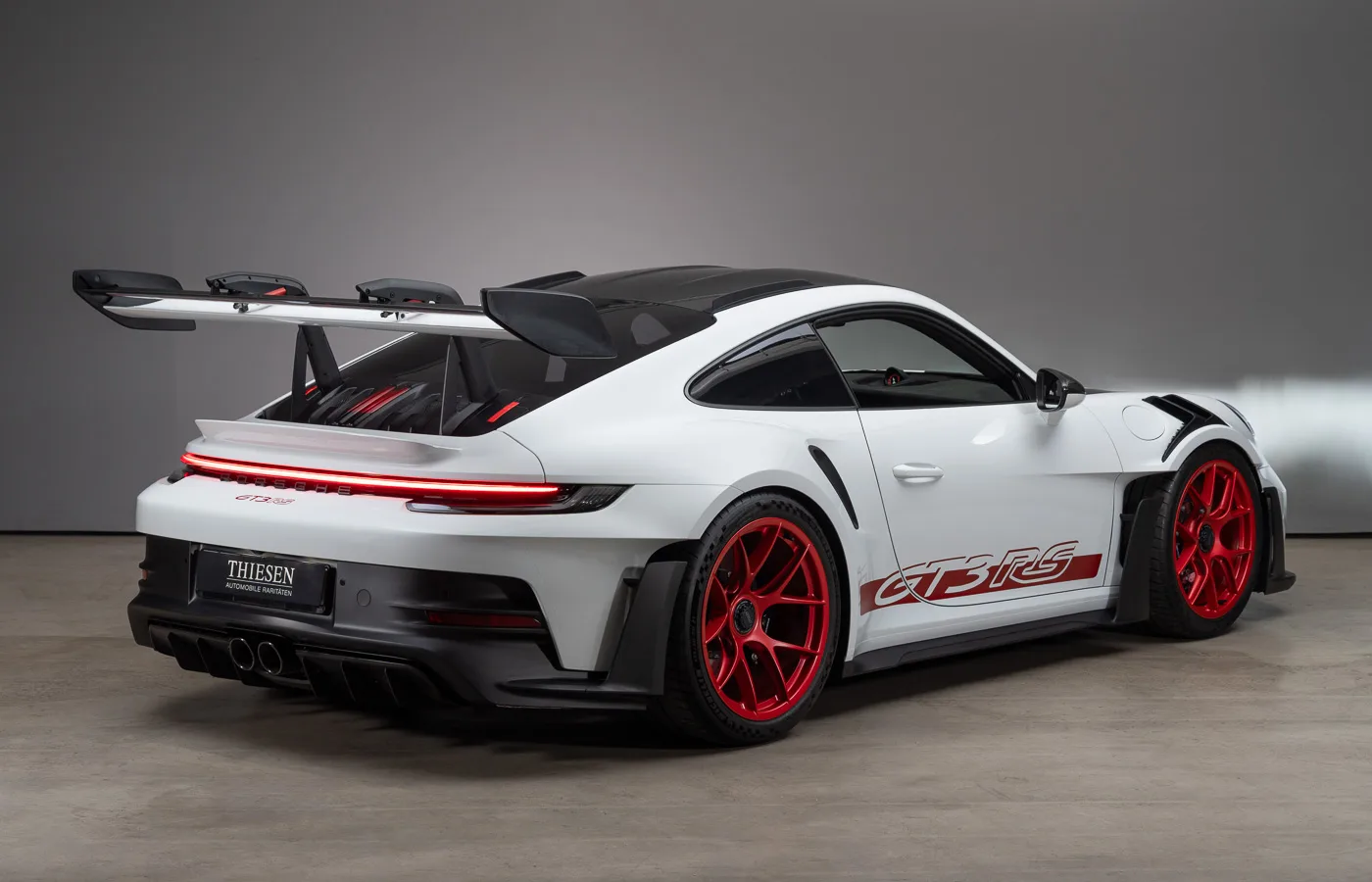 2024 Porsche 911 GT3 RS Weissach (992), 6/30