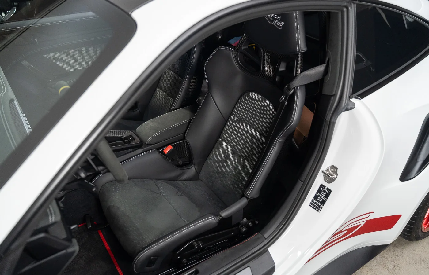 2024 Porsche 911 GT3 RS Weissach (992), 27/30