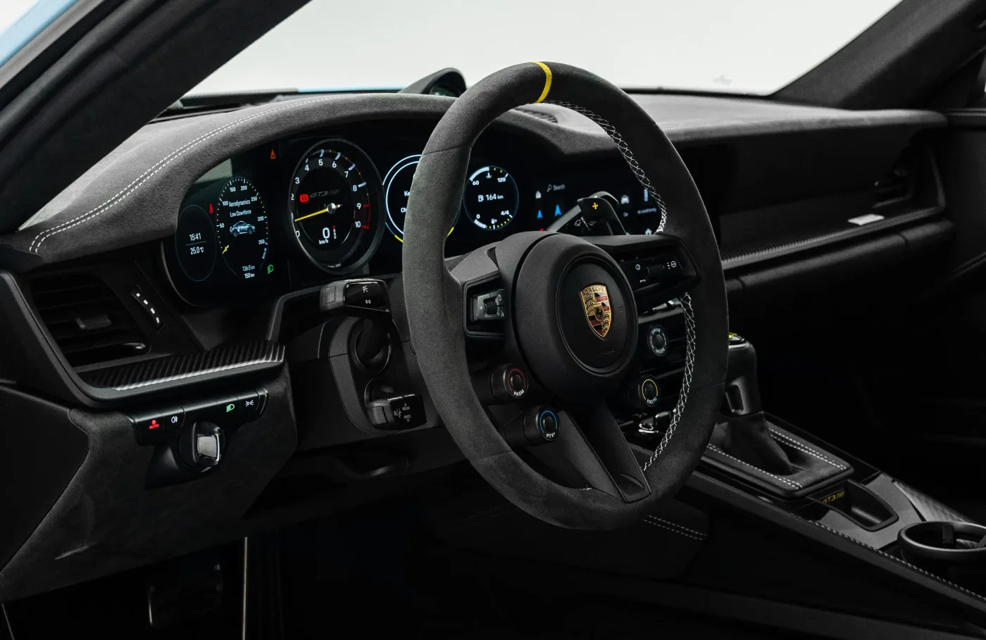 2024 Porsche 911 GT3 RS Weissach package proposée par un concessionnaire spécialisé à Dubai, Émirats arabes unis, photo 5 sur 10