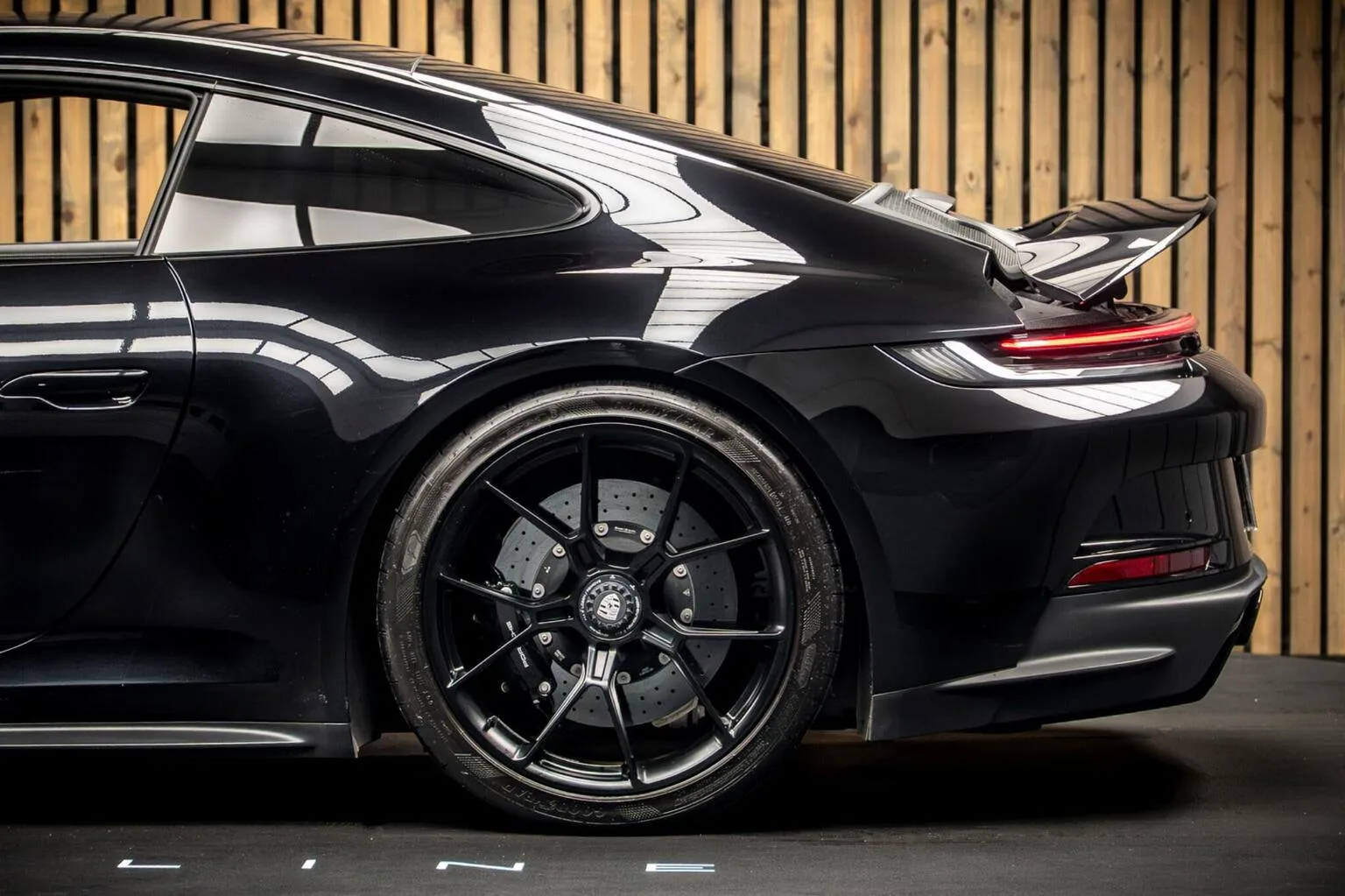 2024 Porsche 911 GT3 Touring, 17/30