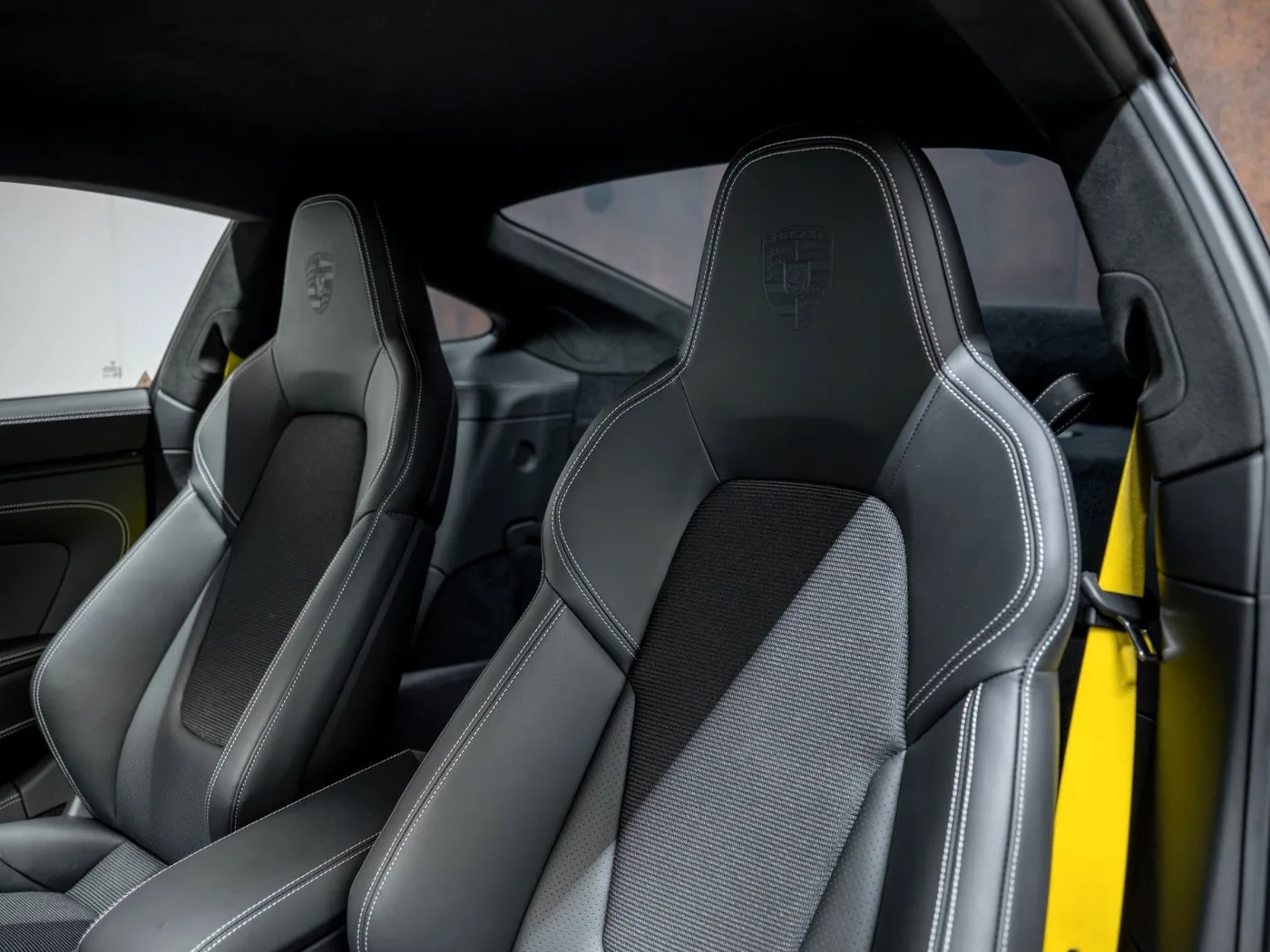 2024 Porsche 911 GT3 Touring proposée par un spécialiste de la supercar à Gronau, Allemagne, photo 17 sur 25
