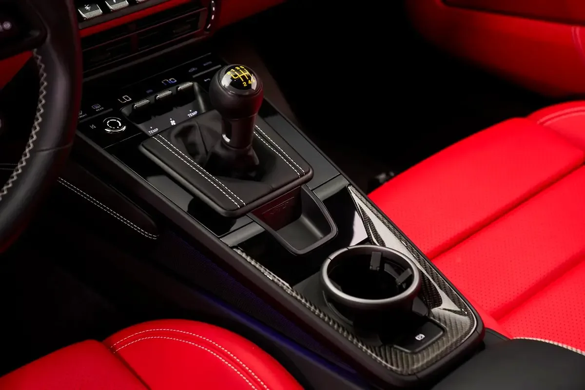 2024 Porsche 911 GT3 Touring, 11/12
