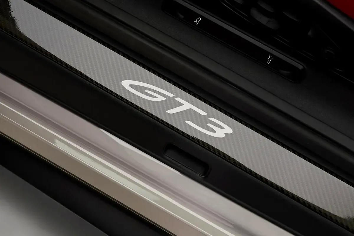 2024 Porsche 911 GT3 Touring, 12/12
