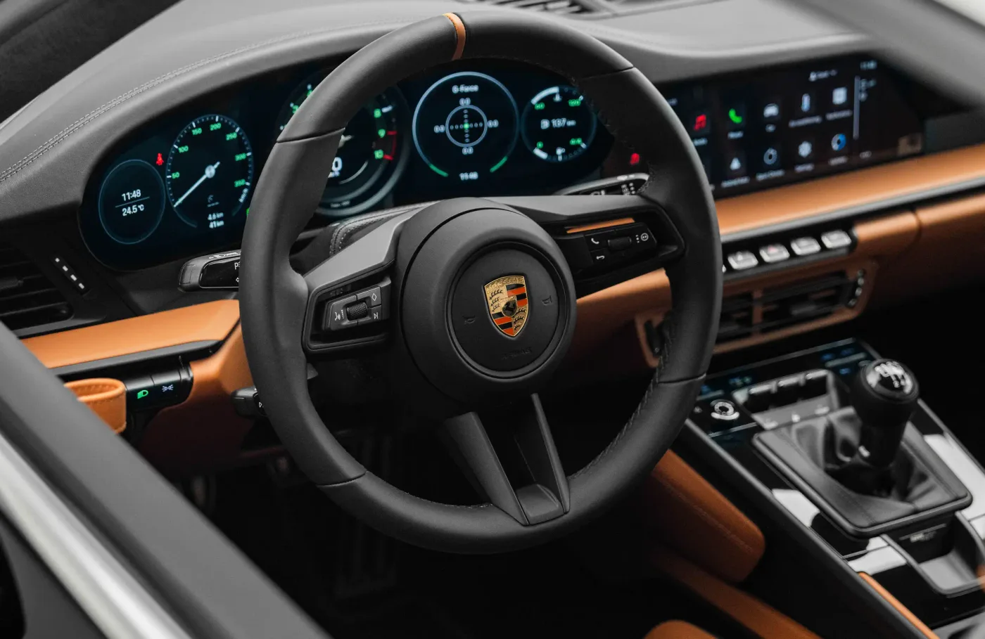 2024 Porsche 911 S/T angeboten von einem Fachhändler in Dubai, Vereinigte Arabische Emirate, Foto 5 von 10