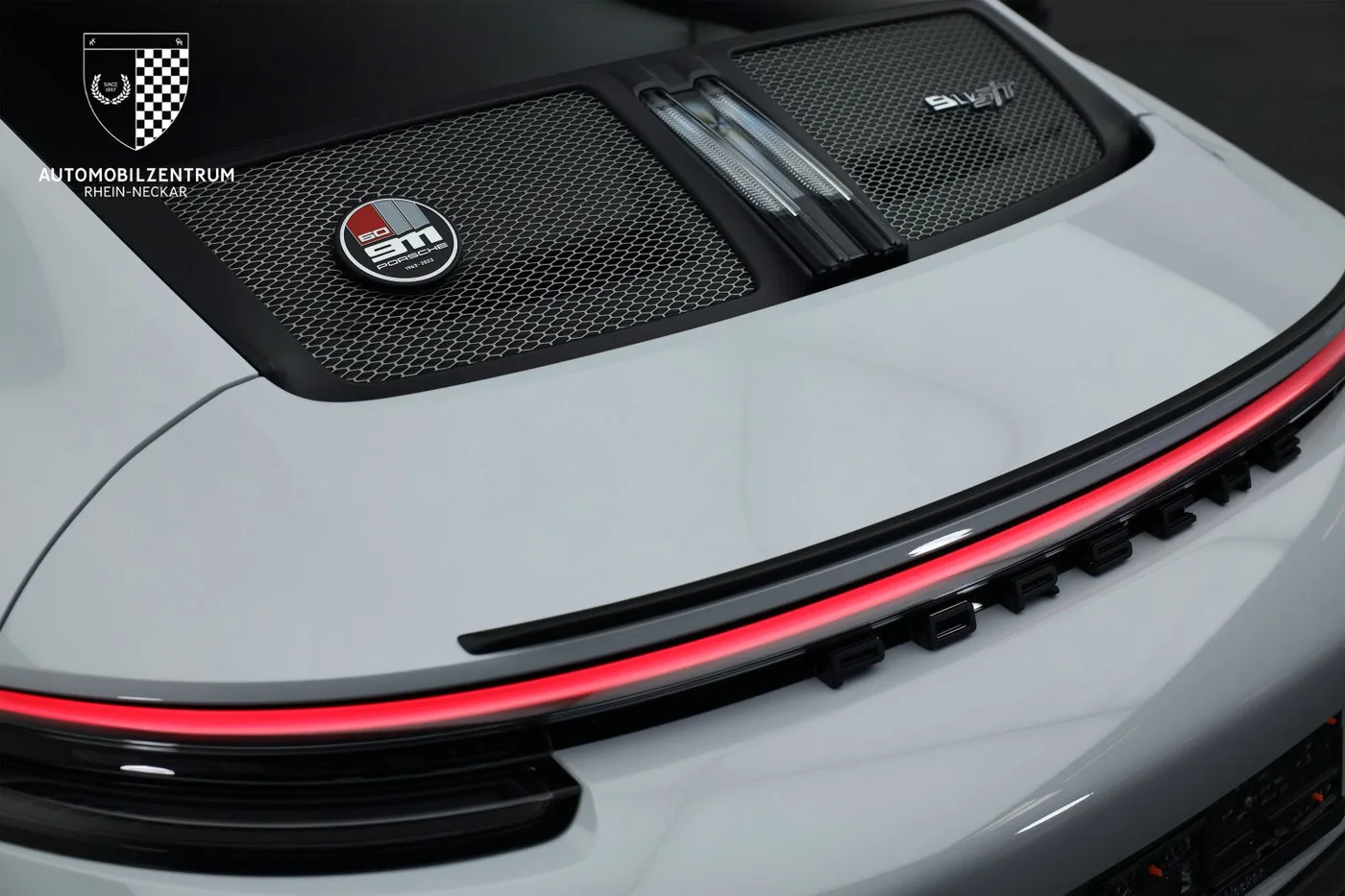 2024 Porsche 911 S/T proposée par un spécialiste de la supercar à Viernheim, Allemagne, photo 14 sur 25