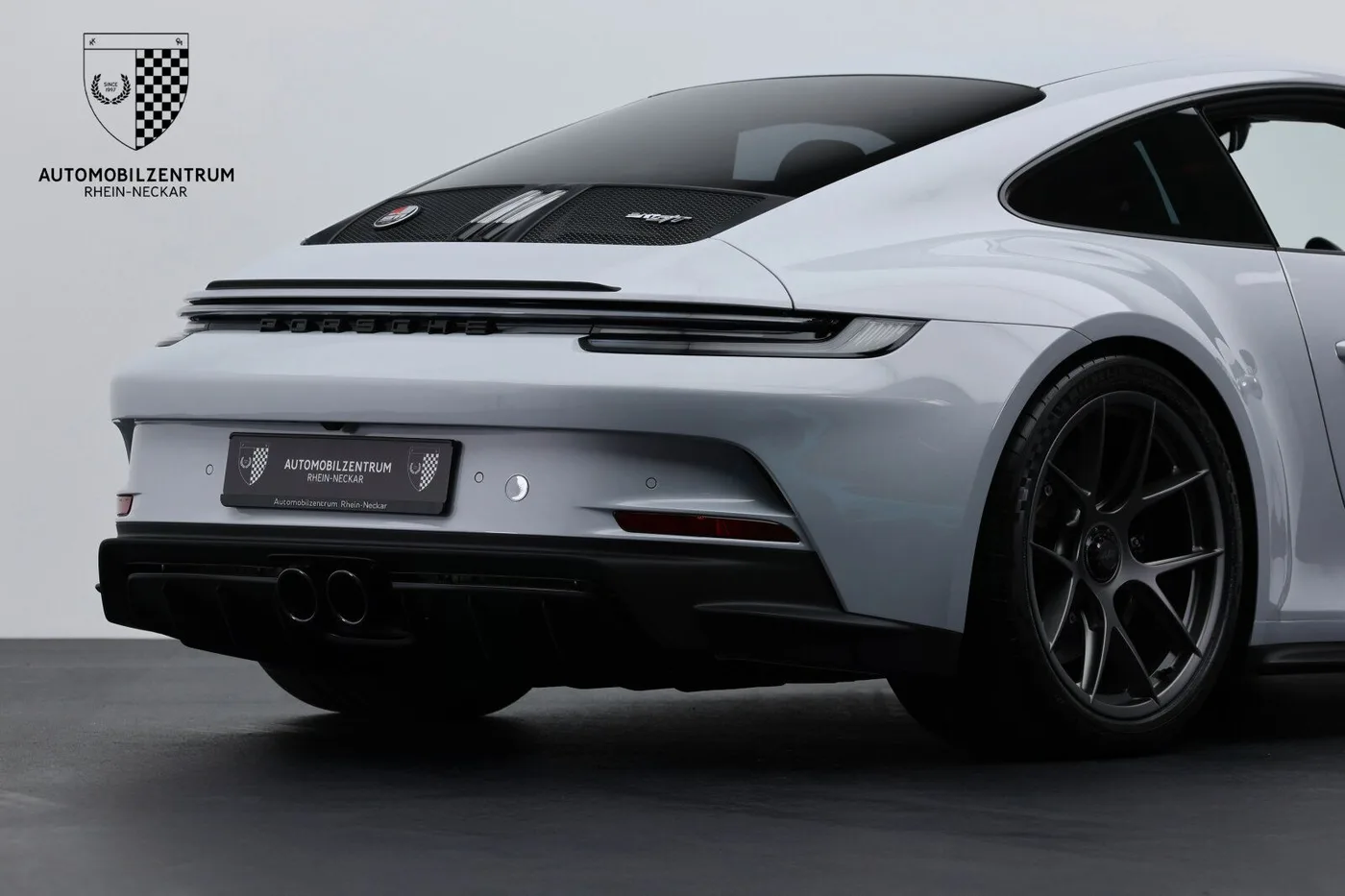 2024 Porsche 911 S/T proposée par un spécialiste de la supercar à Viernheim, Allemagne, photo 17 sur 25