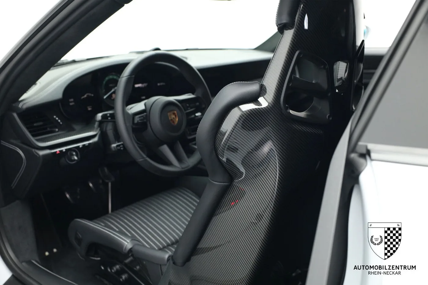 2024 Porsche 911 S/T proposée par un spécialiste de la supercar à Viernheim, Allemagne, photo 21 sur 25