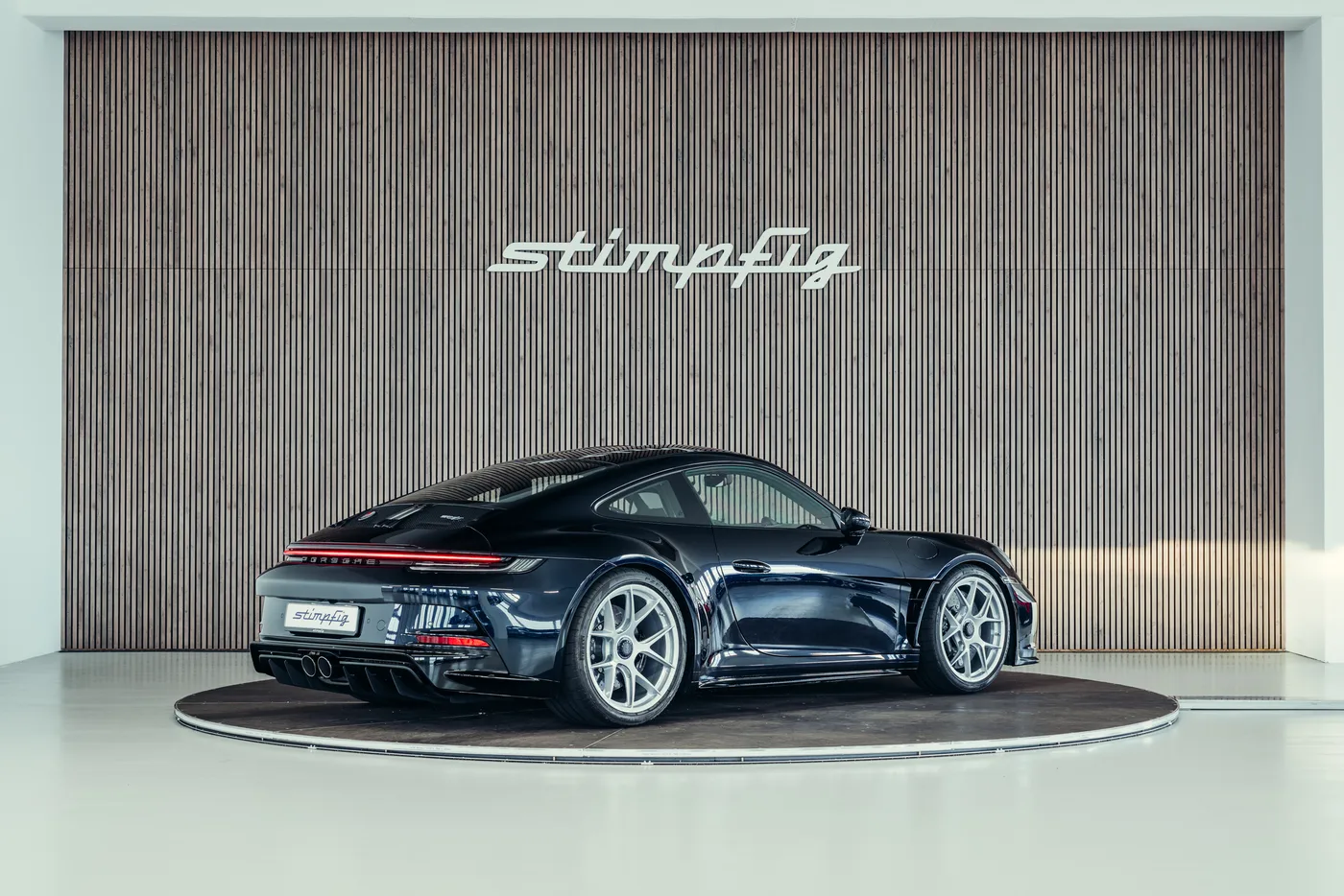 2024 Porsche 911 S/T angeboten von einem Oldtimerspezialisten in Stuttgart, Deutschland, Foto 5 von 25