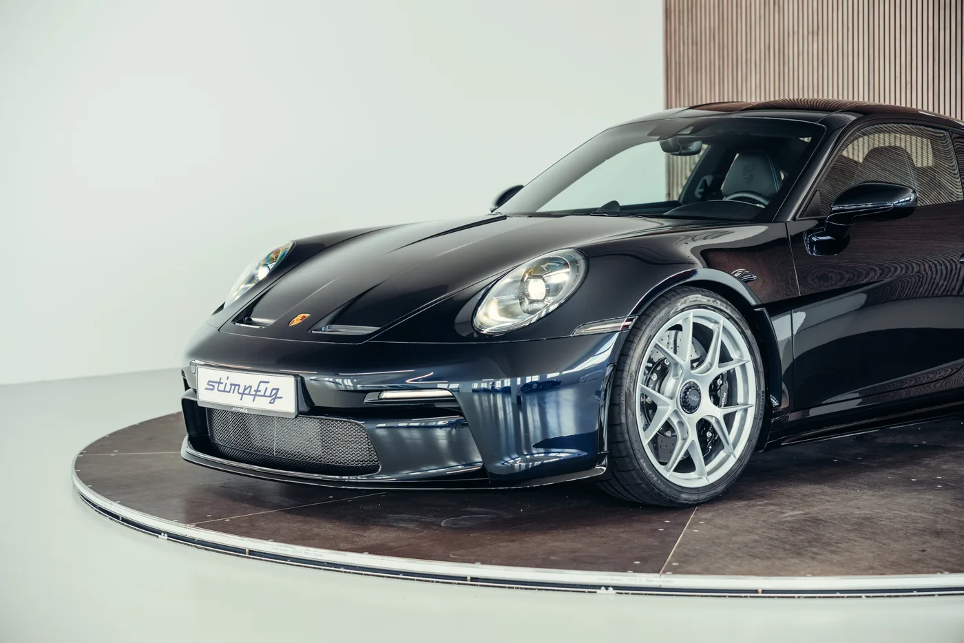 2024 Porsche 911 S/T angeboten von einem Oldtimerspezialisten in Stuttgart, Deutschland, Foto 10 von 25