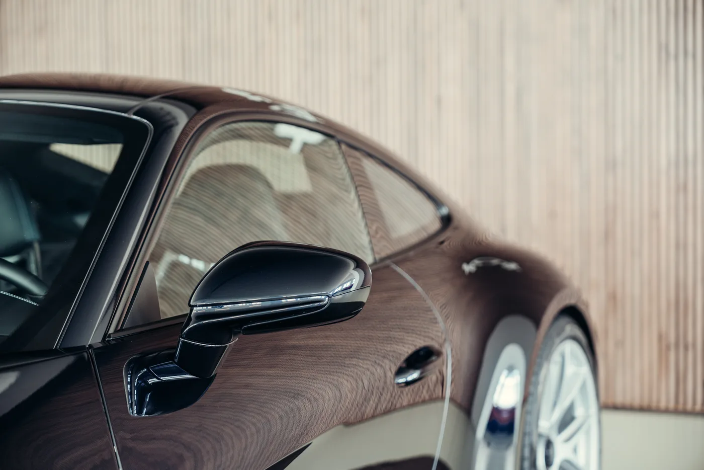 2024 Porsche 911 S/T angeboten von einem Oldtimerspezialisten in Stuttgart, Deutschland, Foto 12 von 25