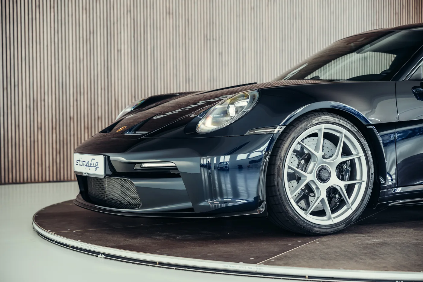 2024 Porsche 911 S/T angeboten von einem Oldtimerspezialisten in Stuttgart, Deutschland, Foto 16 von 25