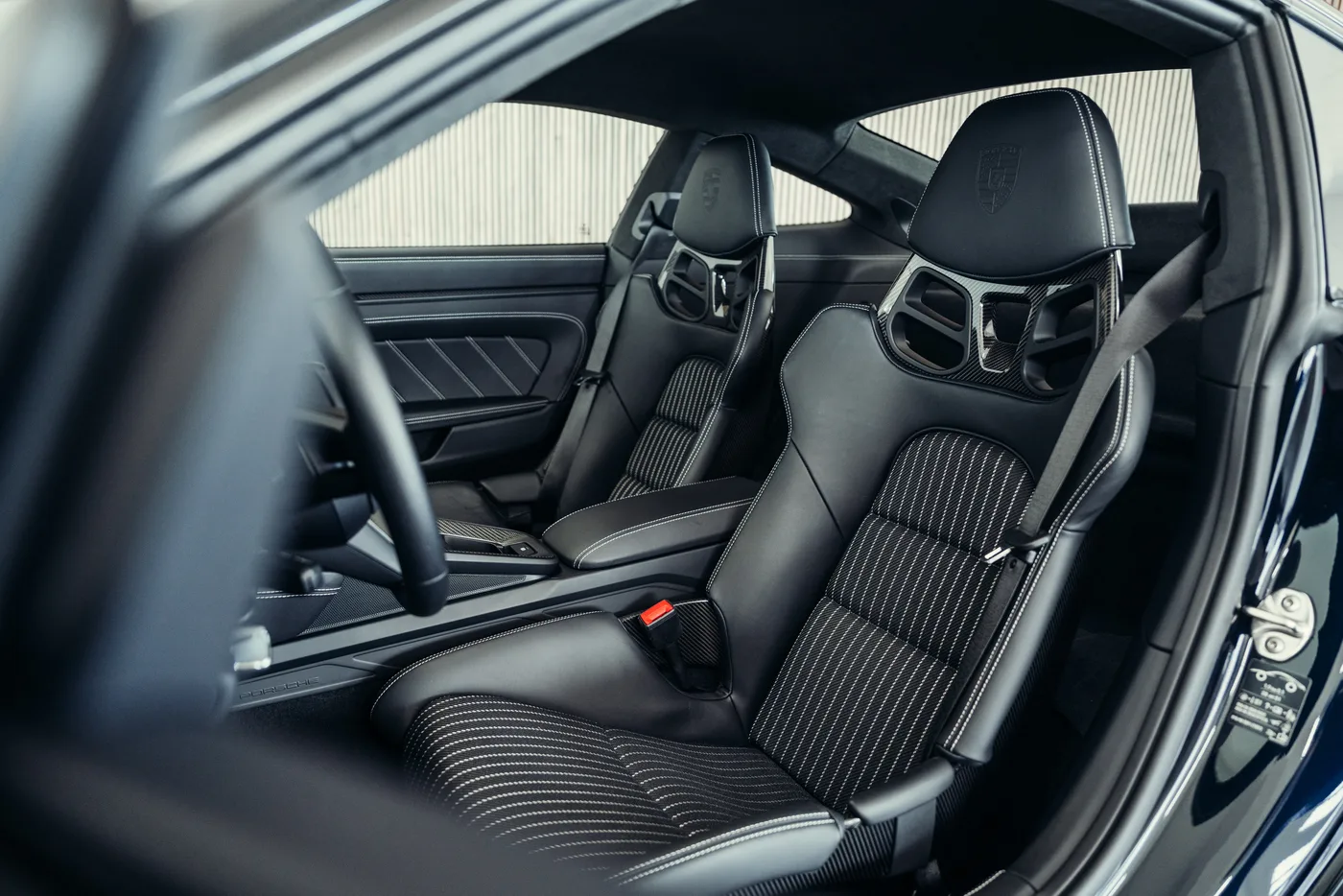 2024 Porsche 911 S/T angeboten von einem Oldtimerspezialisten in Stuttgart, Deutschland, Foto 25 von 25