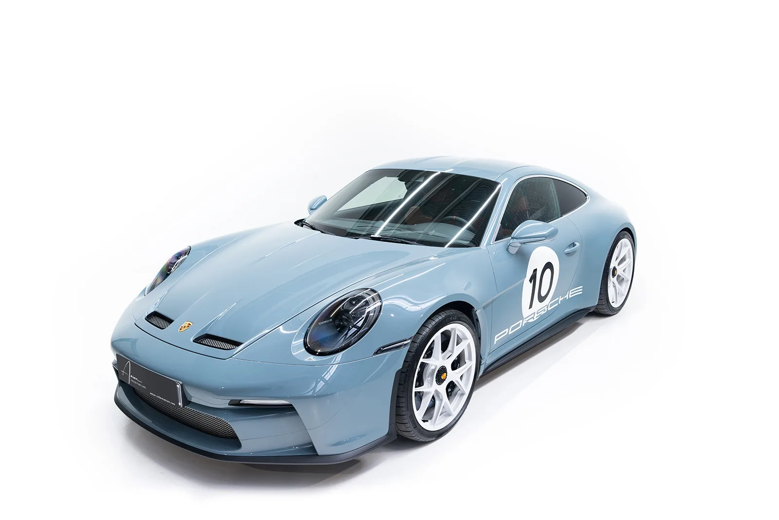 2024 Porsche 911 S/T offered by a specialist dealer in Kerpen, Germany, main photo