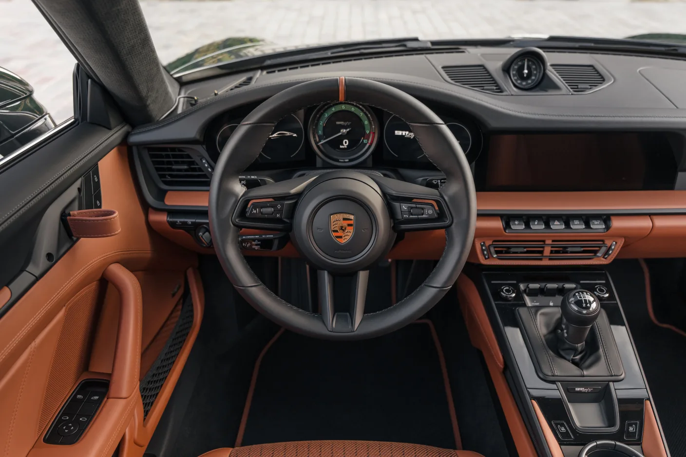 2024 Porsche 911 S/T, 16/30
