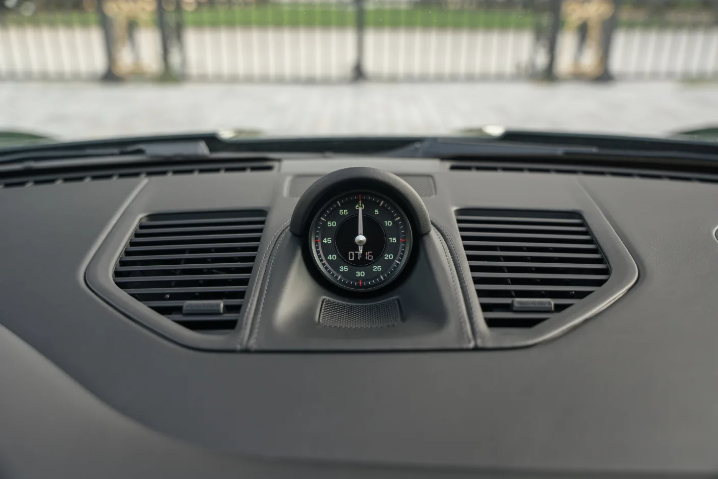 2024 Porsche 911 S/T, 17/30