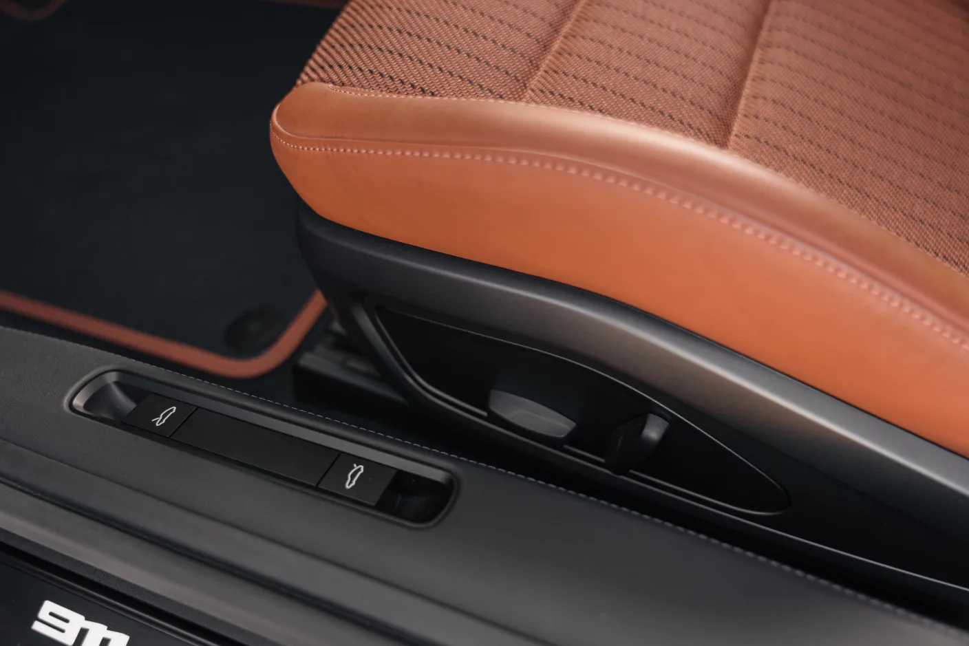 2024 Porsche 911 S/T, 28/30