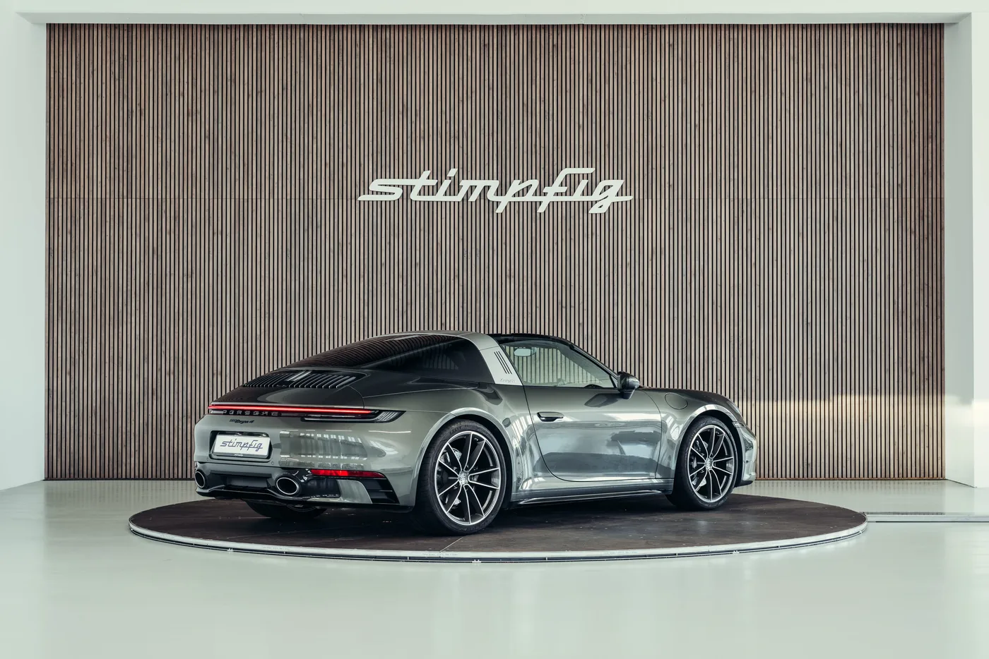 2024 Porsche 911 Targa 4 proposée par un spécialiste de la voiture de collection à Stuttgart, Allemagne, photo 5 sur 25