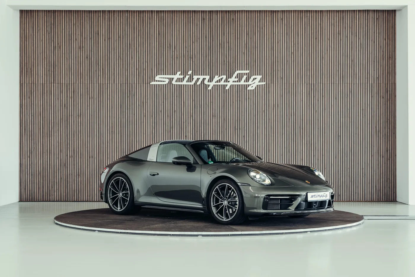 2024 Porsche 911 Targa 4 proposée par un spécialiste de la voiture de collection à Stuttgart, Allemagne, photo 7 sur 25