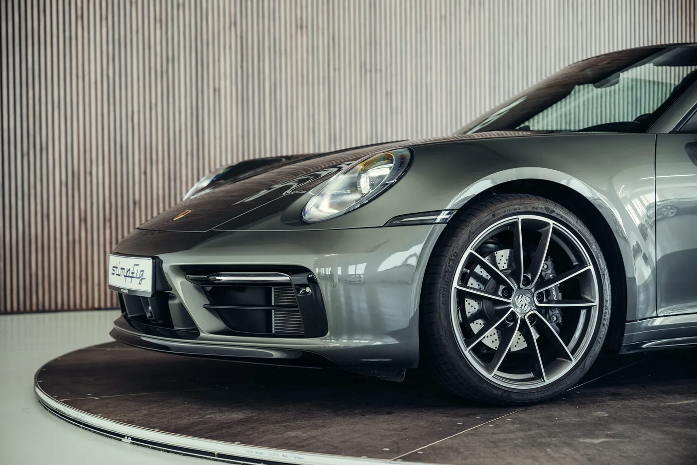 2024 Porsche 911 Targa 4 proposée par un spécialiste de la voiture de collection à Stuttgart, Allemagne, photo 15 sur 25