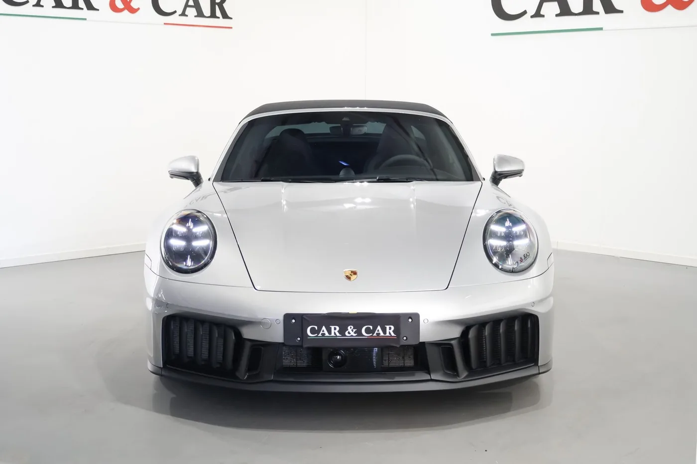 2024 Porsche 911 Targa 4 GTS angeboten von einem Supersportwagenhändler in Zibido San Giacomo, Italien, Foto 3 von 21