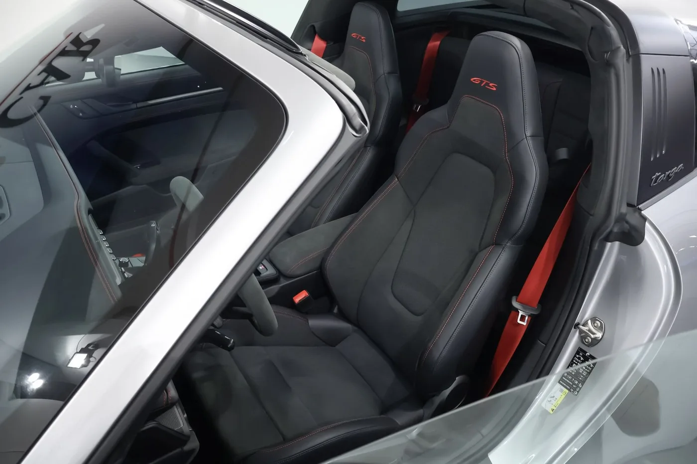 2024 Porsche 911 Targa 4 GTS angeboten von einem Supersportwagenhändler in Zibido San Giacomo, Italien, Foto 9 von 21