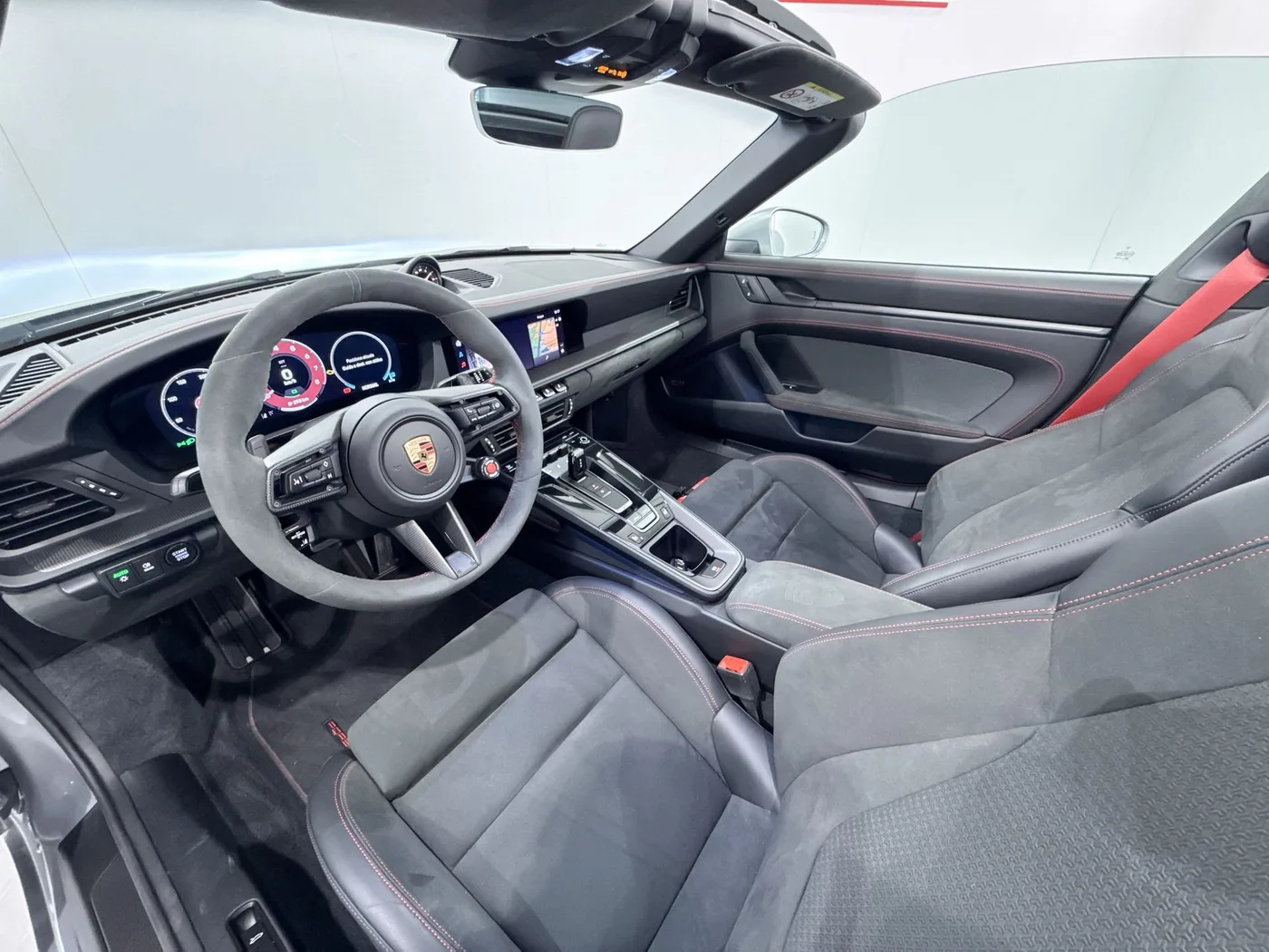 2024 Porsche 911 Targa 4 GTS angeboten von einem Supersportwagenhändler in Zibido San Giacomo, Italien, Foto 19 von 21