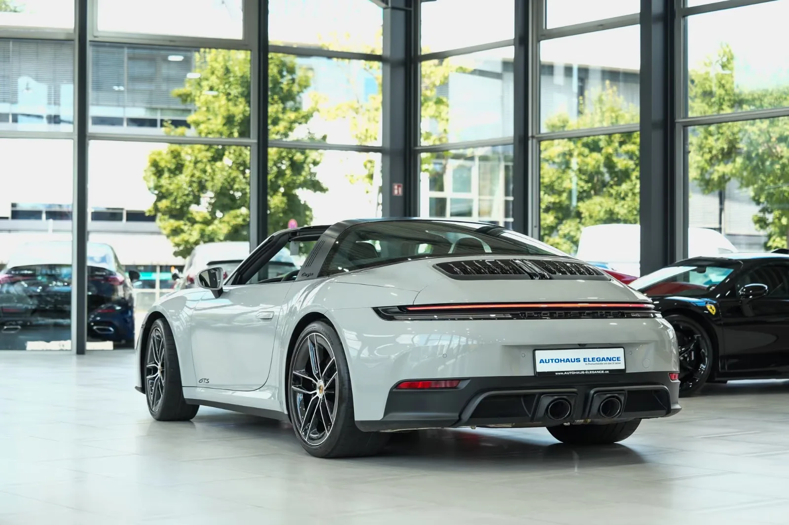 2024 Porsche 911 Targa 4 GTS, 3/30