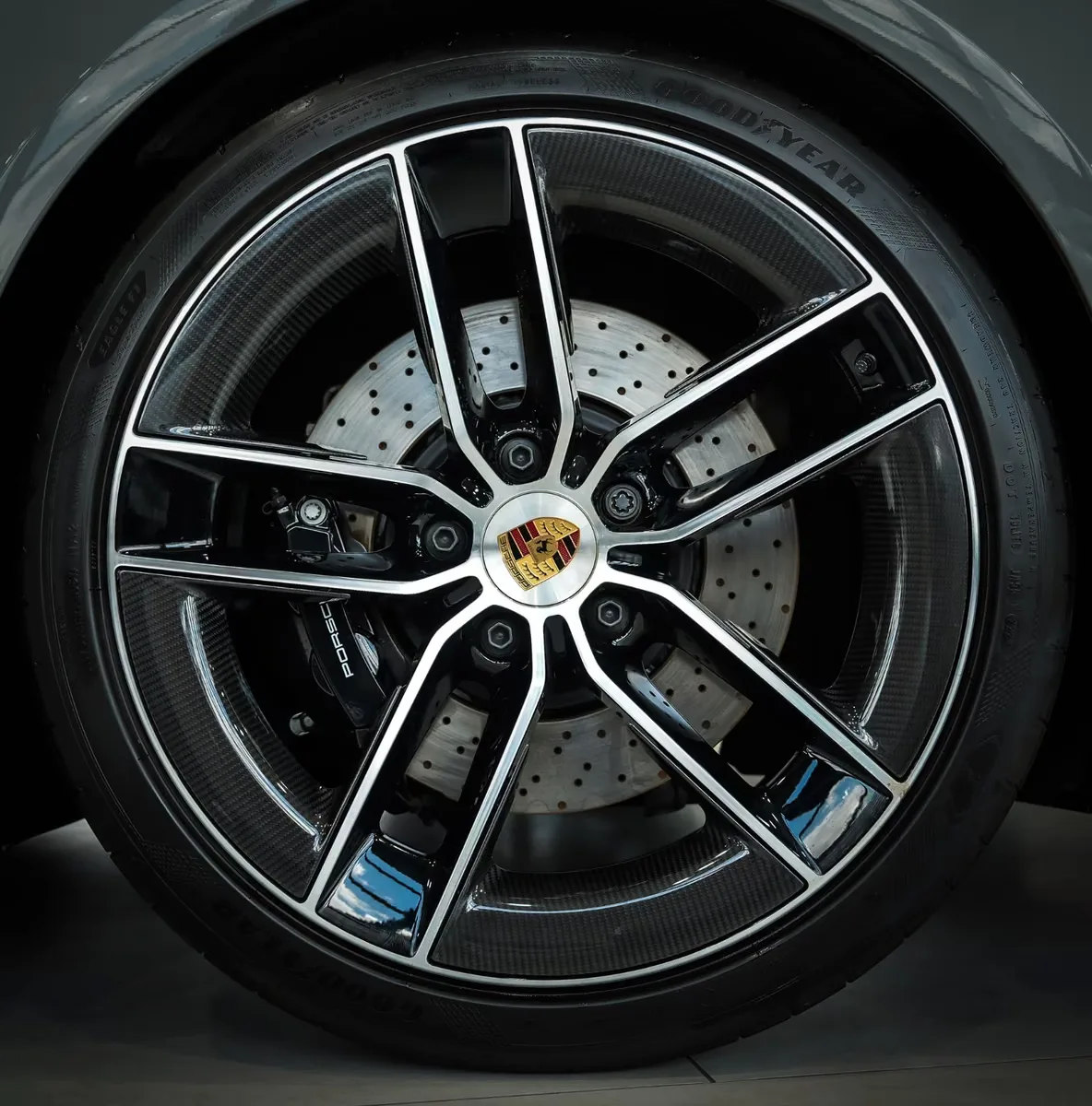 2024 Porsche 911 Targa 4 GTS, 13/30